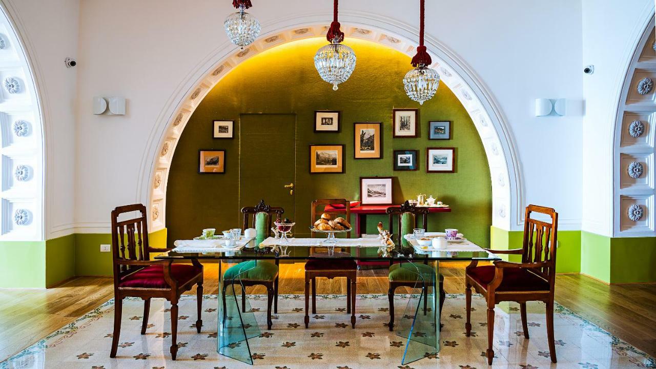 Donna Giulia, Luxury House Hotel Salerno Bagian luar foto