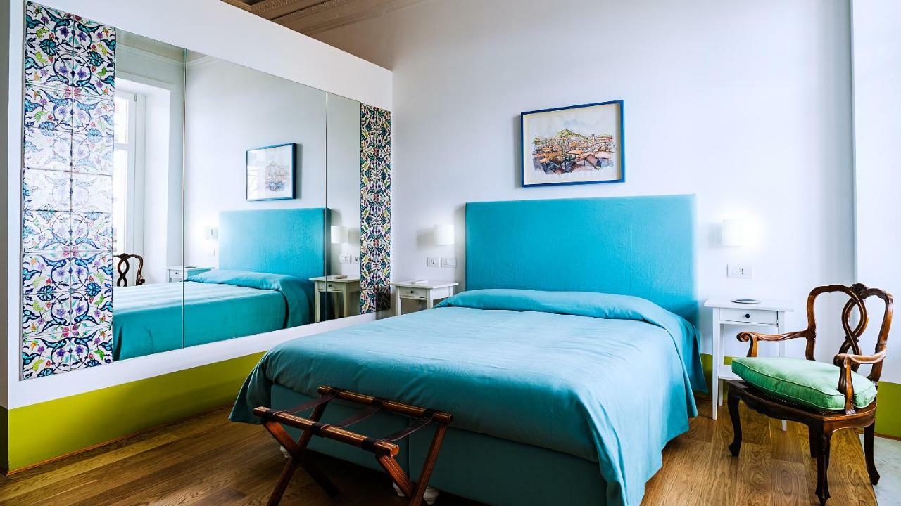 Donna Giulia, Luxury House Hotel Salerno Bagian luar foto