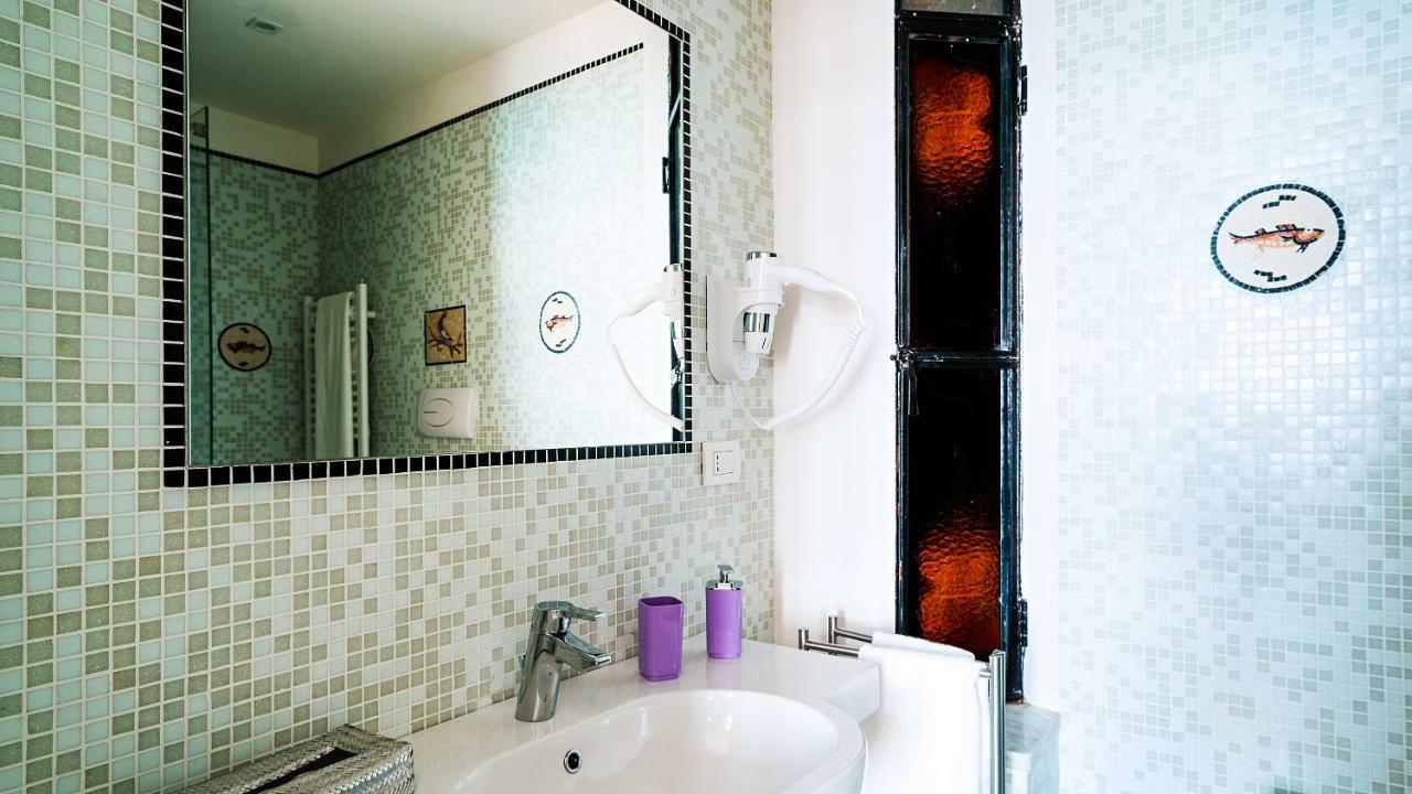 Donna Giulia, Luxury House Hotel Salerno Bagian luar foto