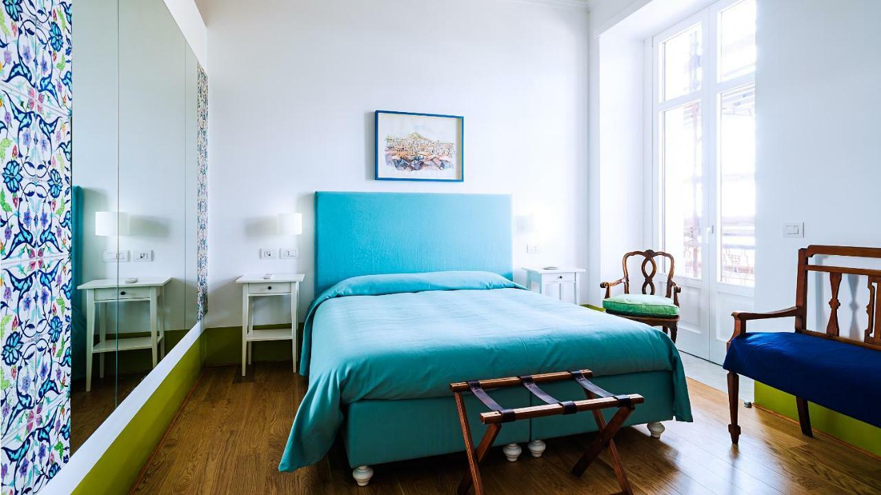 Donna Giulia, Luxury House Hotel Salerno Bagian luar foto